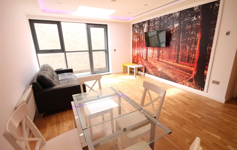 Falconars House, Newcastle Upon Tyne, Newcastle - Image 1